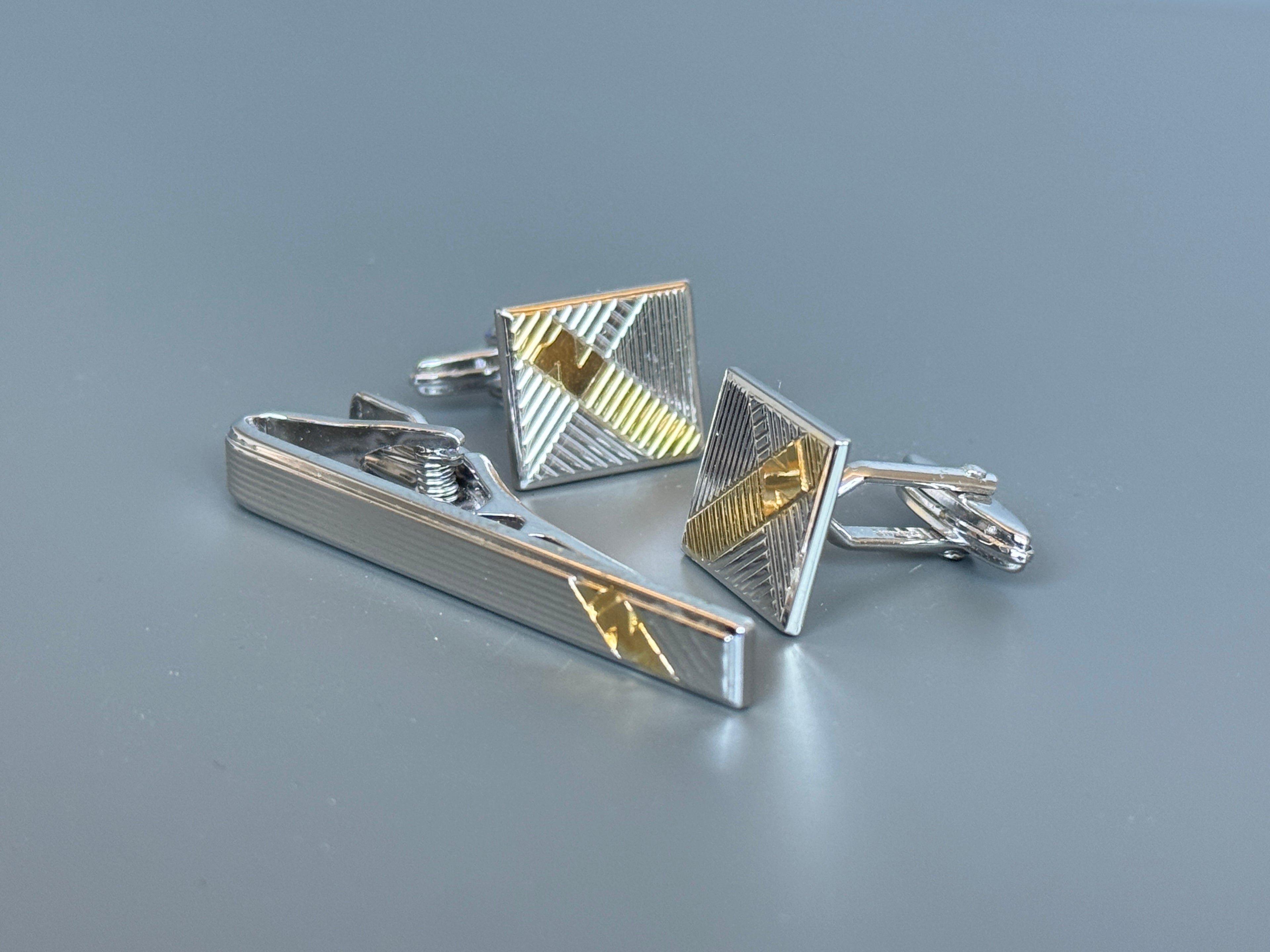 Nina Ricci Paris Men's Accessory Set – Silver &amp; Gold Detailed Cufflinks and Tie Pin | Luxury Gift Box
