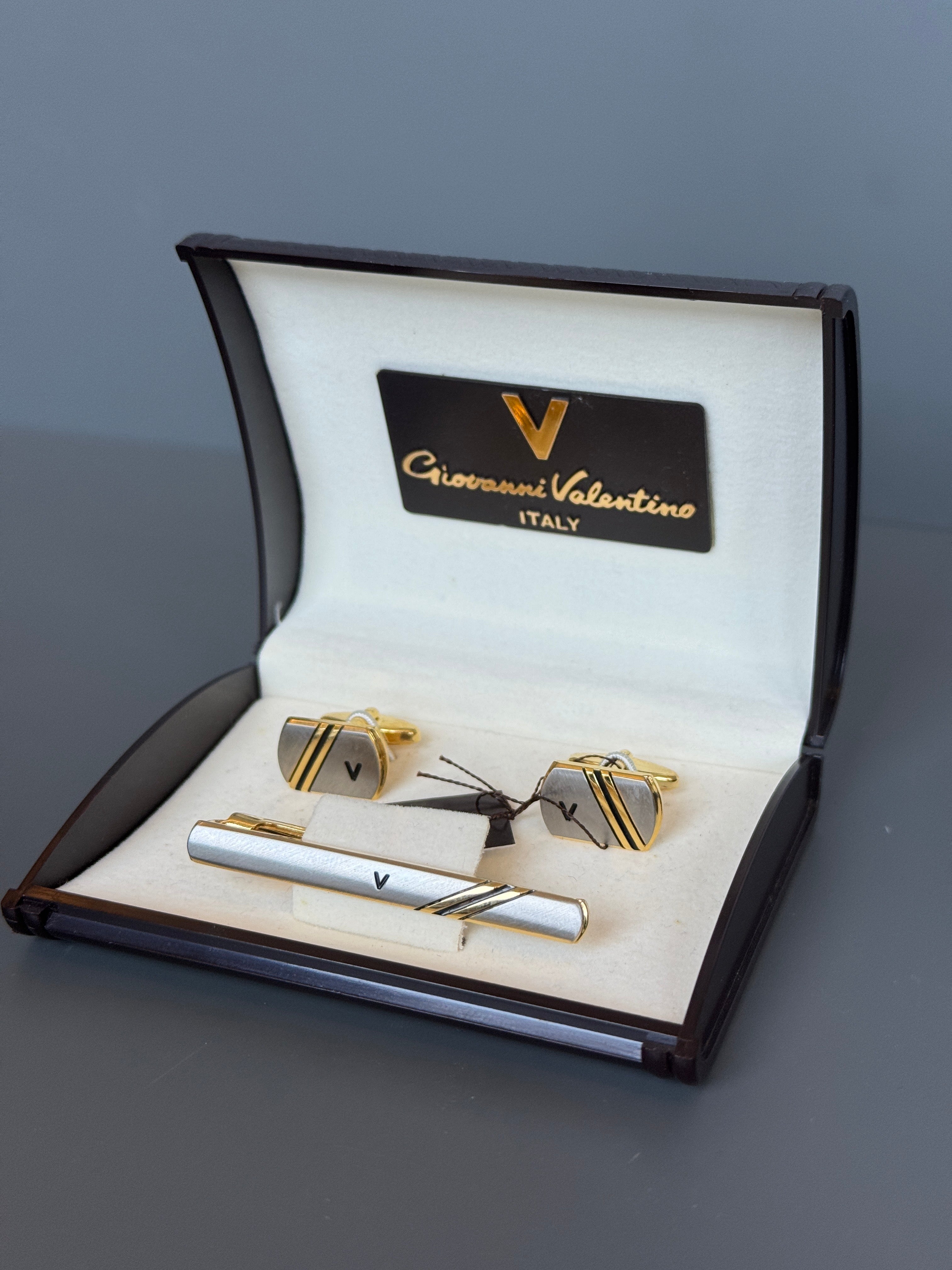 Giovanni Valentino Italy Men's Cufflink &amp; Tie Pin Set - Silver &amp; Gold Detailed