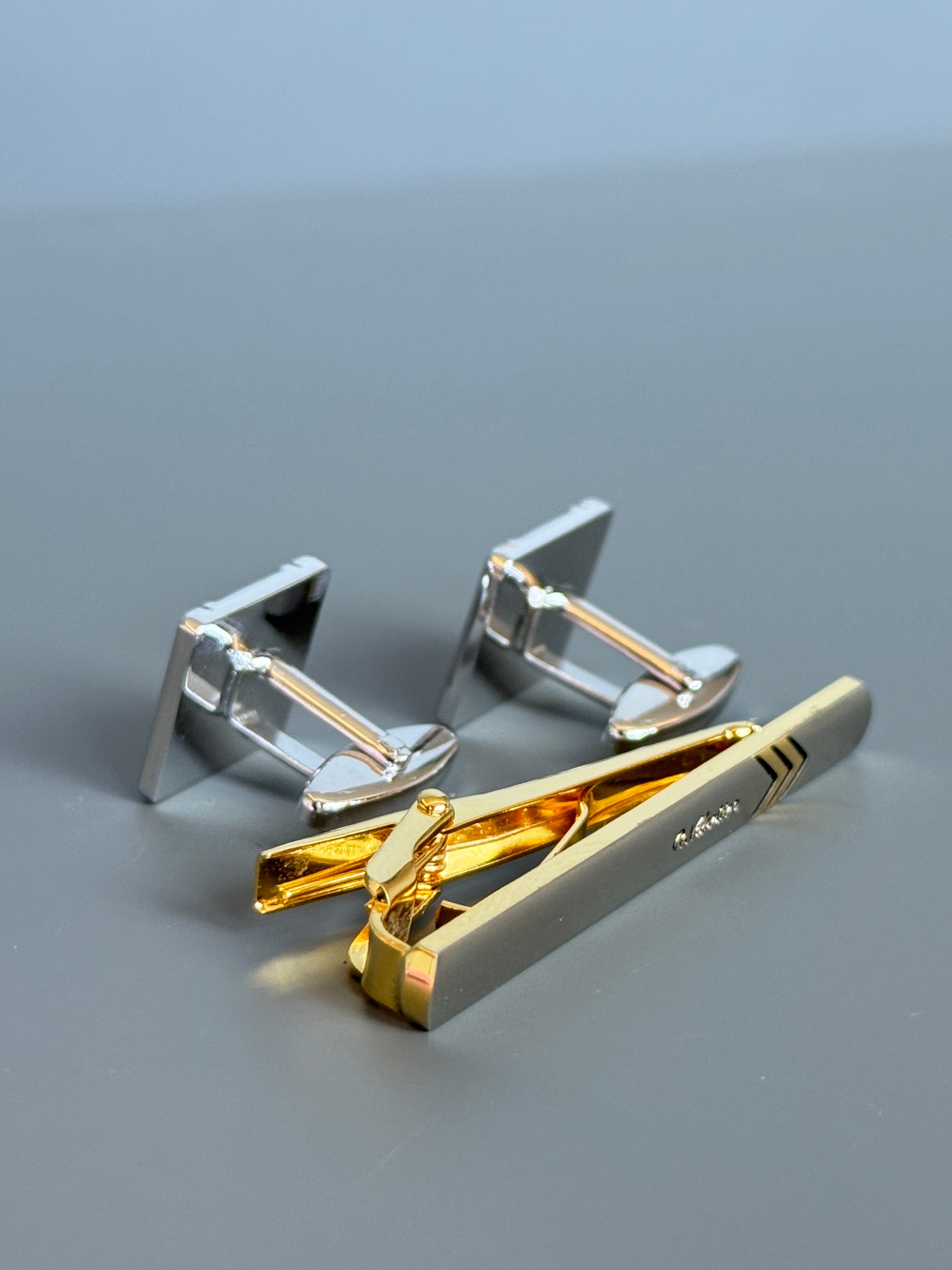 Giovanni Valentino Italy Men's Cufflink &amp; Tie Clip Set - Gold &amp; Silver Design - Stylish Men's Accessories