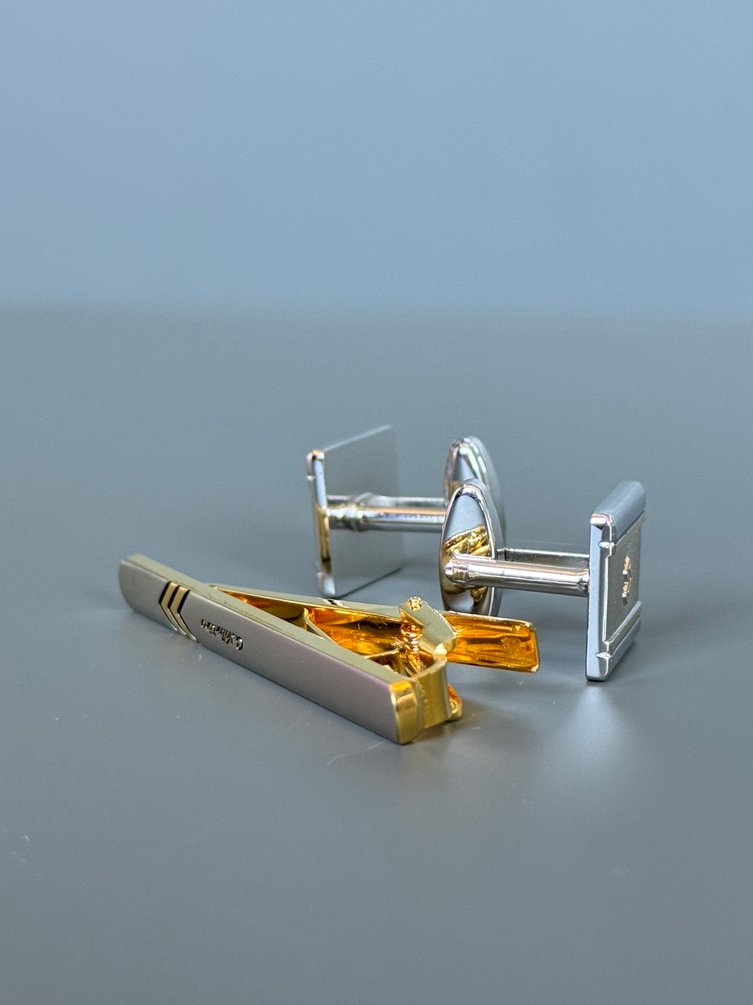 Giovanni Valentino Italy Men's Cufflink &amp; Tie Clip Set - Gold &amp; Silver Design - Stylish Men's Accessories