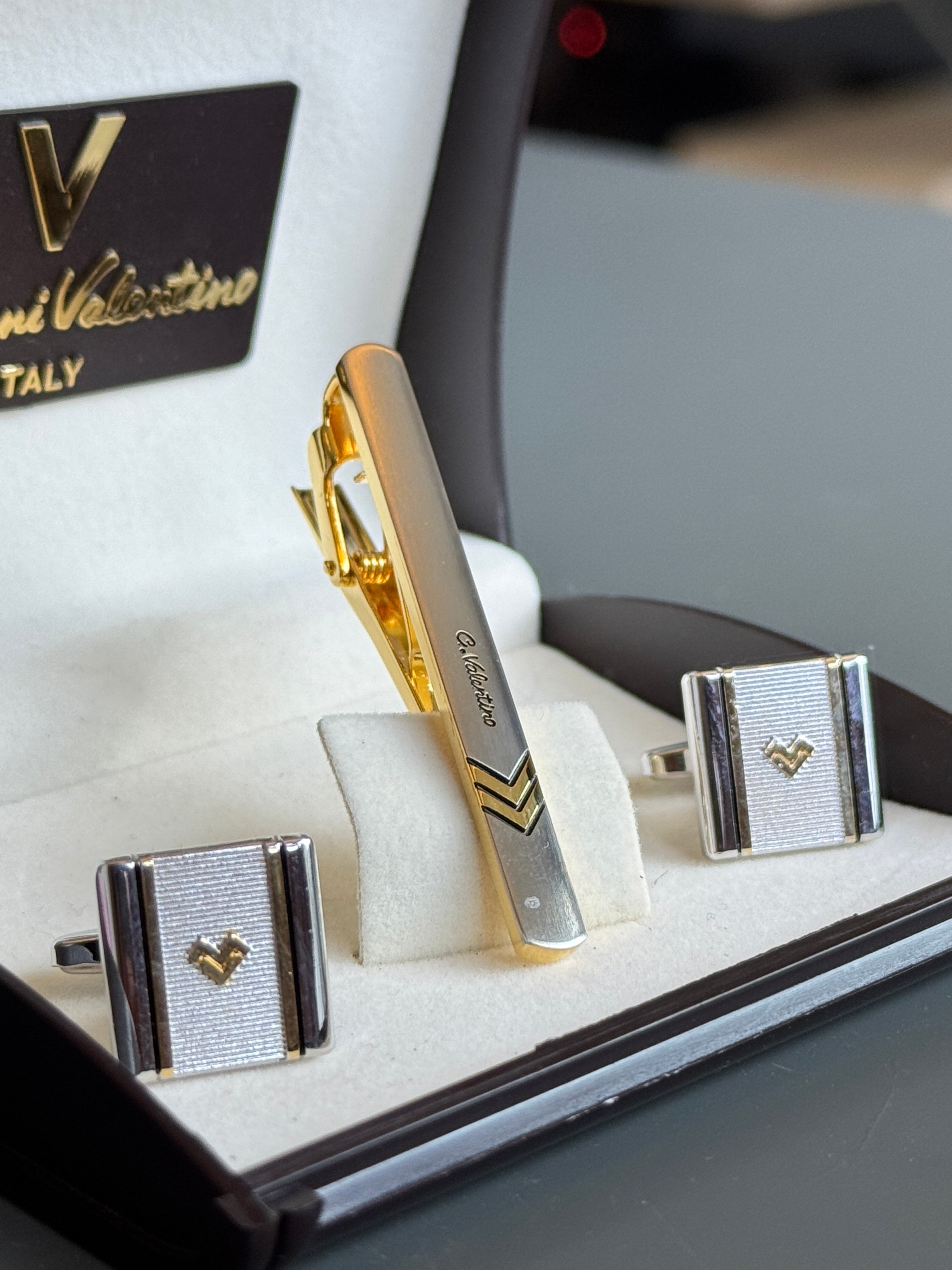 Giovanni Valentino Italy Men's Cufflink &amp; Tie Clip Set - Gold &amp; Silver Design - Stylish Men's Accessories