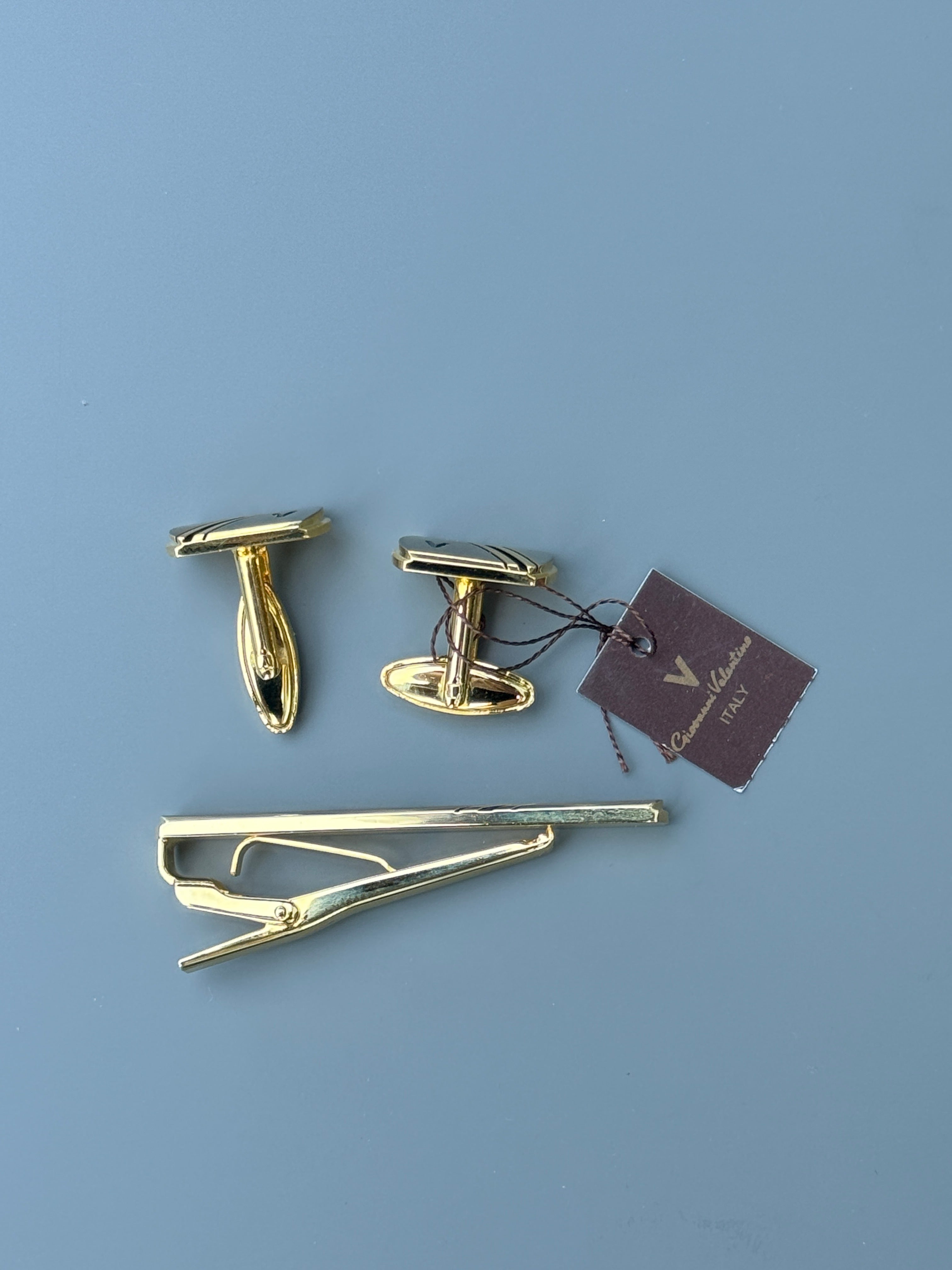 Giovanni Valentino Italy Men's Cufflink &amp; Tie Pin Set - Silver &amp; Gold Detailed