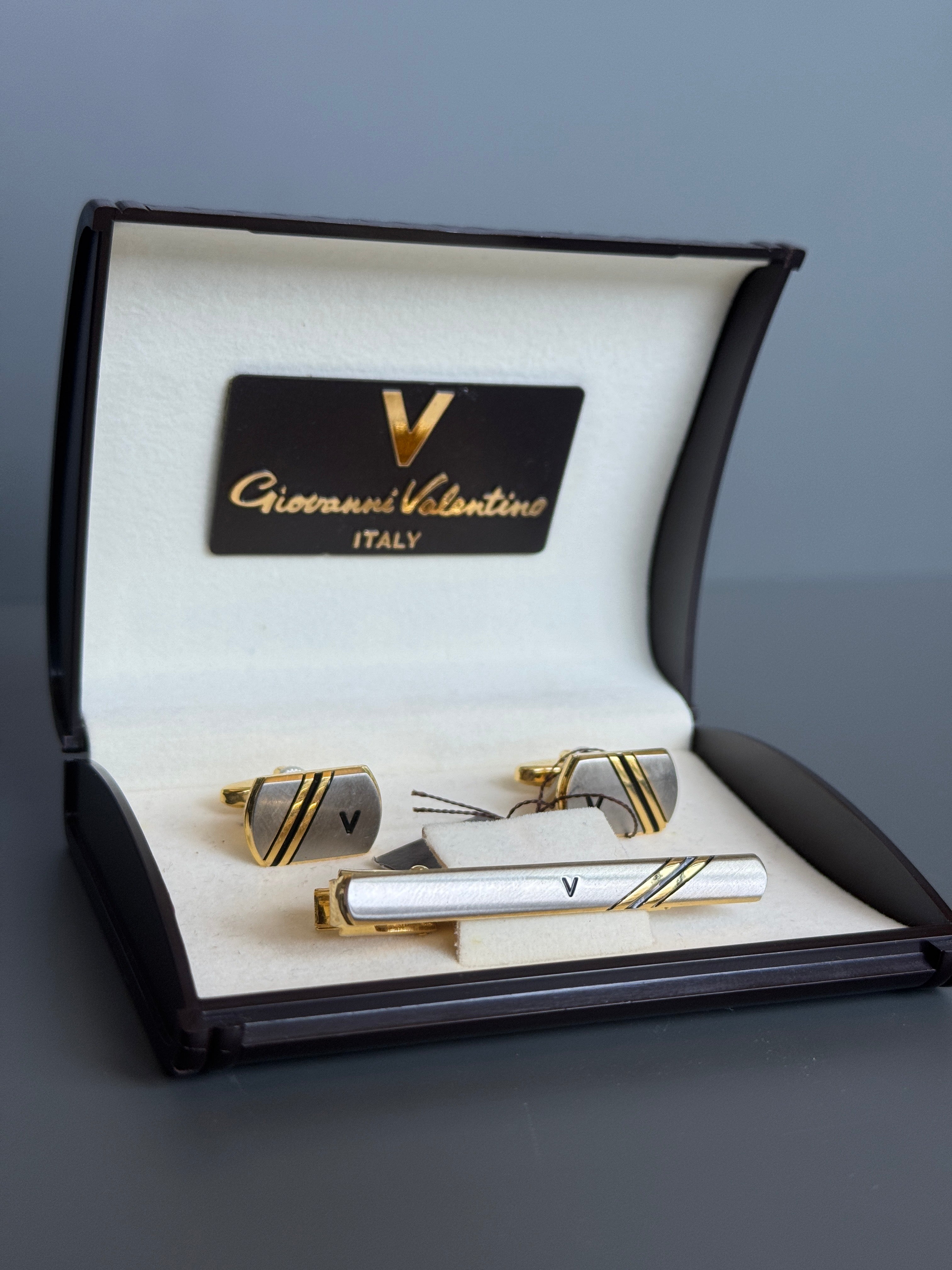 Giovanni Valentino Italy Men's Cufflink &amp; Tie Pin Set - Silver &amp; Gold Detailed