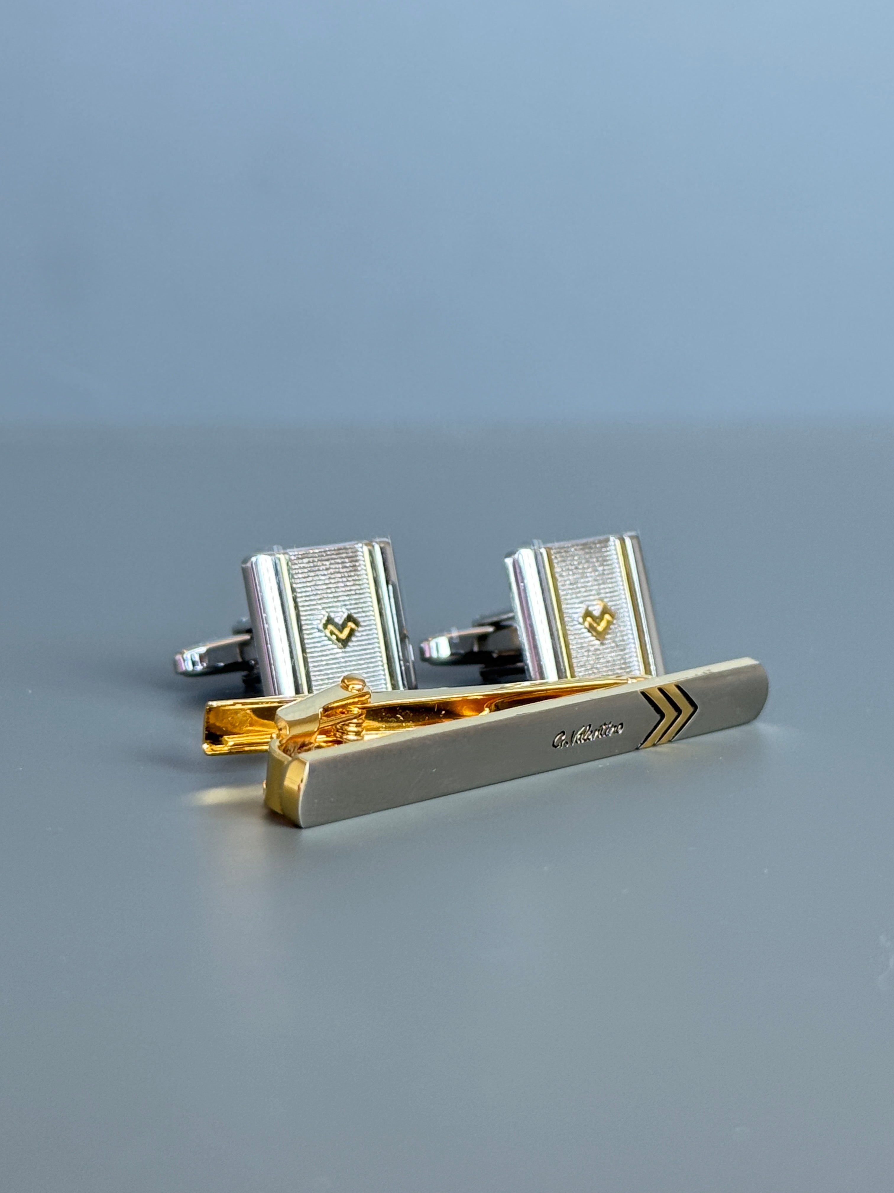 Giovanni Valentino Italy Men's Cufflink &amp; Tie Clip Set - Gold &amp; Silver Design - Stylish Men's Accessories